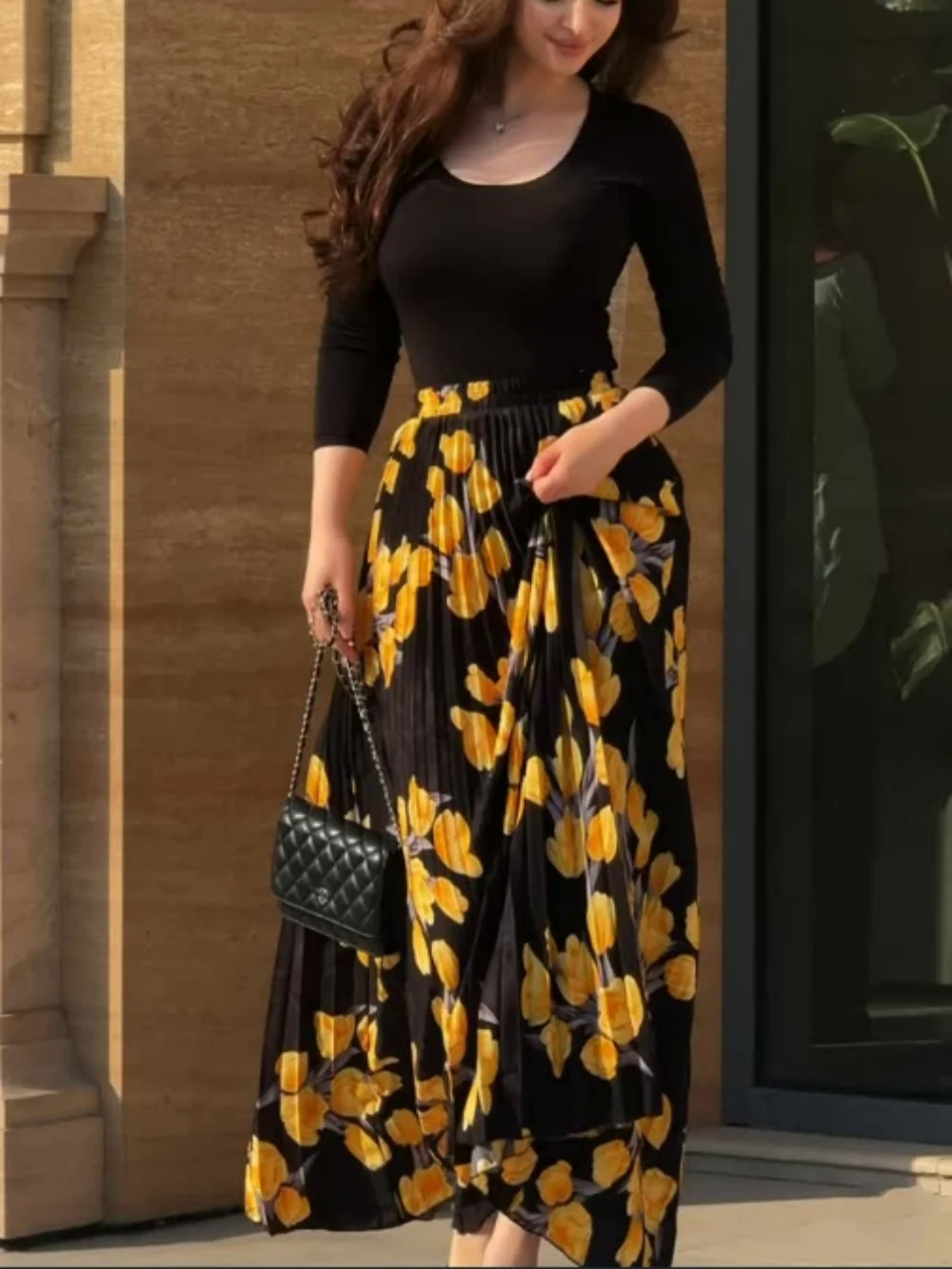 Pleated yellow printed skirt