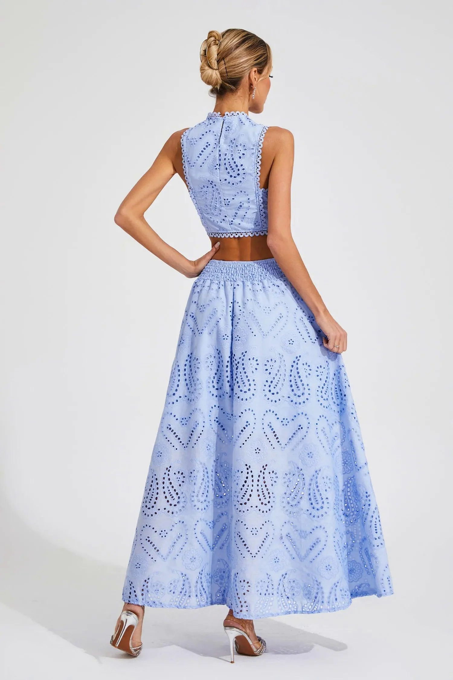 Halia Blue Embroider Sleeveless Set