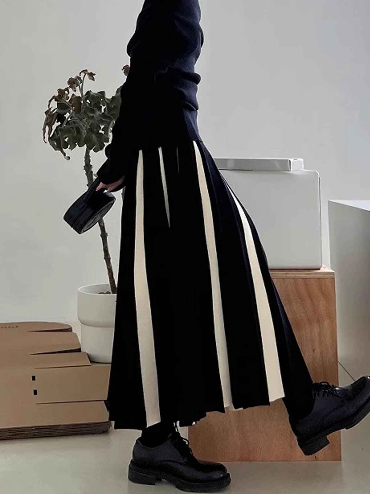 Color Block Knit Midi Skirt